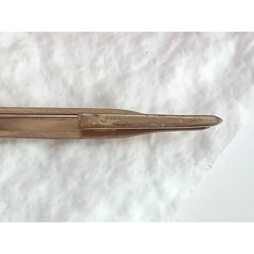Swank Signed Minimalist Arrow Gold Toned Vintage Men's Collar Clip | Collar Bar